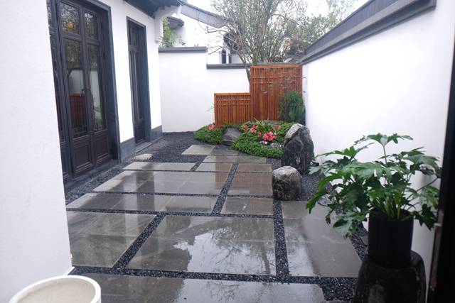 2-20120415301b94.jpg