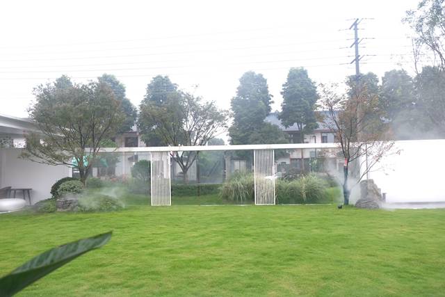 2-201205150245135.jpg