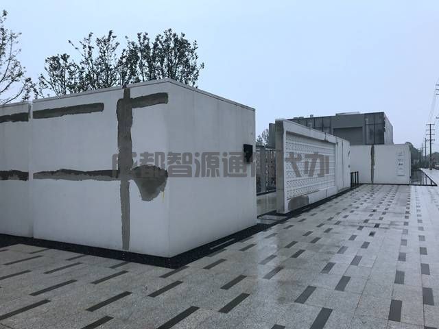 2-201209161141L6.jpg