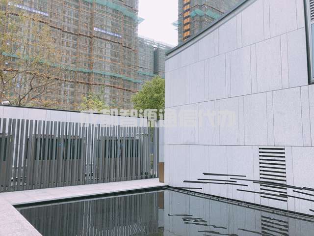 2-201229145KYW.JPG