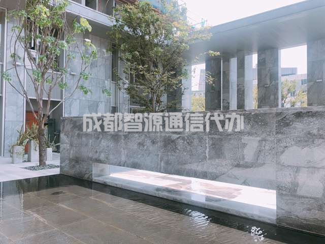 2-2101121F21BB.JPG