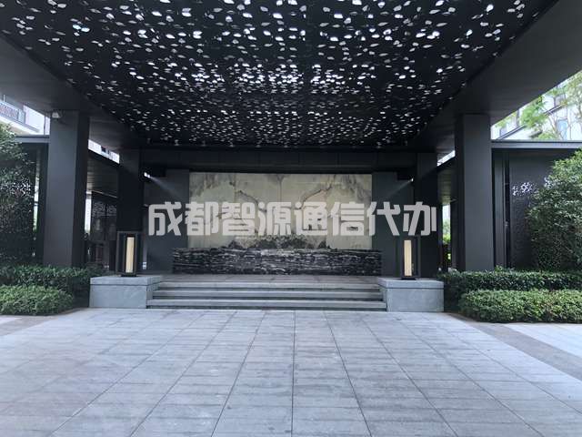 2-21031610545UV.JPG